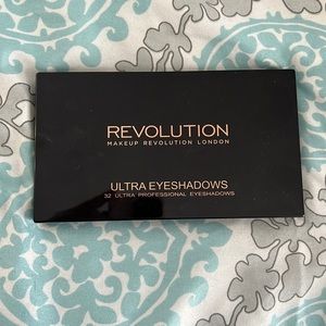 Makeup revolution palette